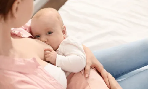 
				
					Saiba os benefícios da amamentação para prevenção do câncer de mama
				
				