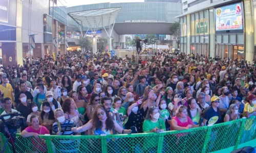 
				
					Saulo é convidado especial no 'Brazilian Day' no Japão
				
				