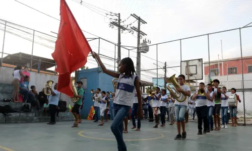 
				
					Servidores e escolas municipais participam do desfile da Independência
				
				