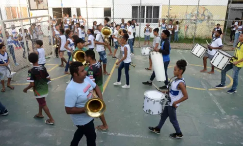 
				
					Servidores e escolas municipais participam do desfile da Independência
				
				