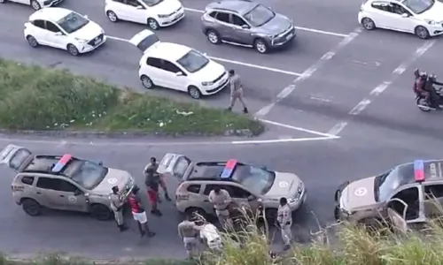 
				
					Sete suspeitos de roubo na Via Regional são presos; VÍDEO
				
				