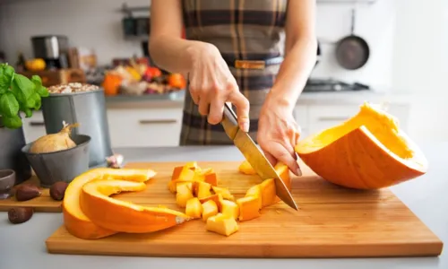 
				
					Sopa seca barriga: aprenda receita com abóbora que fica pronta em 1h
				
				