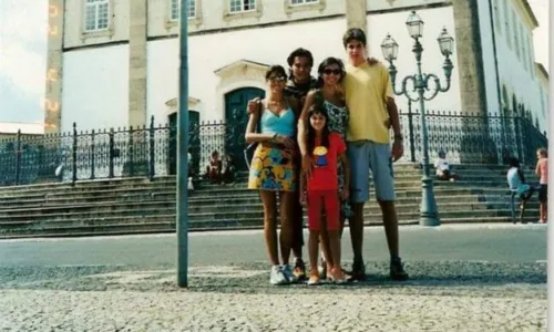 
				
					Superman brasileiro todo temperado no dendê da Bahia
				
				