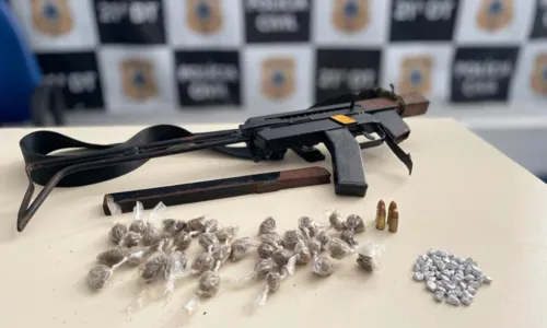 
				
					Suspeito de ostentar armas nas web morre em ação policial na Bahia
				
				