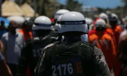 
				
					Suspeitos morrem em confronto com a polícia no interior da BA
				
				