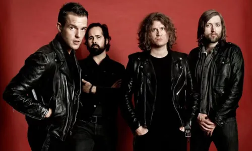 
				
					The Killers lança inédita 'Your Side of Town'
				
				