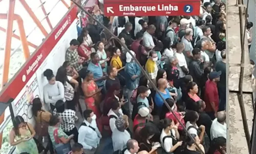 
				
					Tumulto no metrô de Salvador causa lentidão e pânico na Estação Bom Juá
				
				