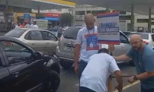 
				
					Venda de GNV com preço reduzido gera filas em posto de Salvador
				
				