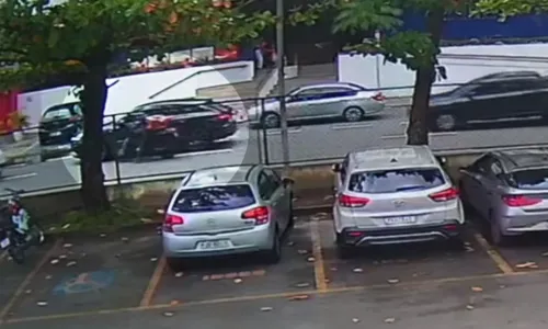 
				
					Vídeo mostra assassinato de empresário na Avenida Tancredo Neves
				
				