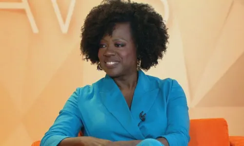 
				
					Viola Davis anuncia projeto de criação de podcasts na Bahia
				
				