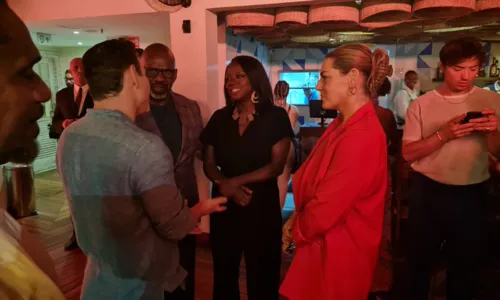 
				
					Viola, Taís, Majur e Bassett: jantar celebra negritude em Salvador
				
				