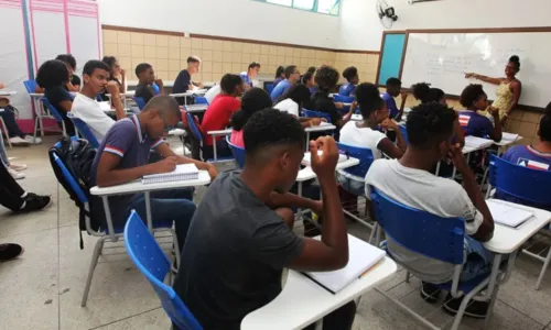 
				
					Violência em Salvador já afetou mais de 20 mil estudantes em 2023
				
				