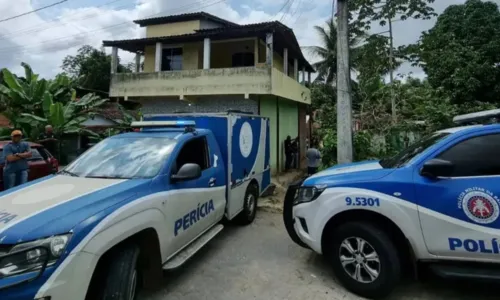 
				
					Vítimas encontradas mortas em Mata de São João começam a ser identificadas por familiares
				
				