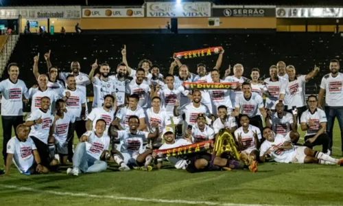 
				
					Vitória pode conquistar título de Campeão da Série B nesta terça (14)
				
				