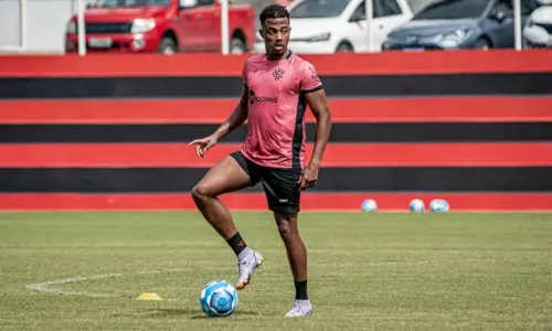 
				
					Vitória realiza último treino antes de partida contra Sport; confira
				
				