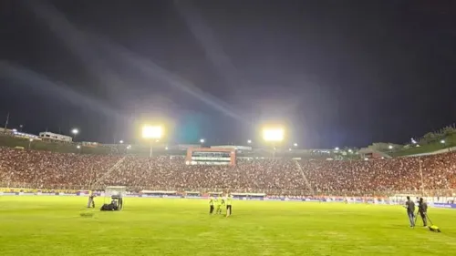 
				
					Vitória vence o Guarani por 2 a 0 e mantém invencibilidade no Barradão
				
				