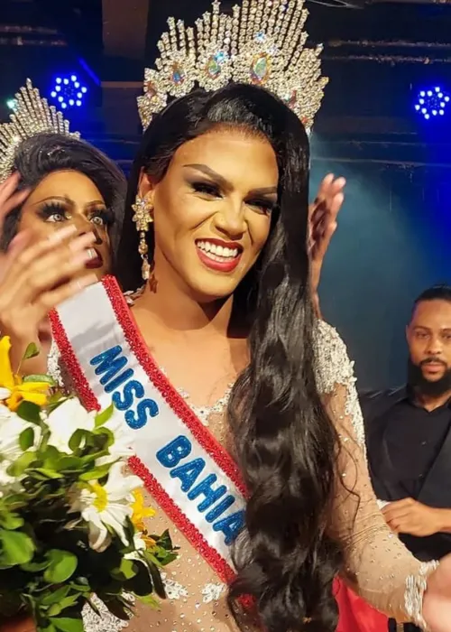 
				
					Conheça Ayra Brooke, drag queen que representará BA no Miss Brasil Gay
				
				