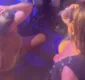 
                  Carla Perez e Scheila Carvalho relembram passos do É o Tchan em show