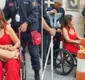 
                  Com pé fraturado, Fátima Bernardes chega ao Projac de cadeira de rodas