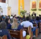 
                  Fiéis prestam homenagens à Nossa Senhora Aparecida na Bahia