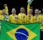 
                  Rebeca Andrade brilha e Brasil conquista prata inédita por equipes