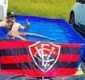 
                  Torcedores do Vitória montam piscina no Barradão antes de partida