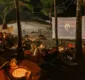 
                  Tradicional bar de Salvador apresenta filme em sessão a céu aberto