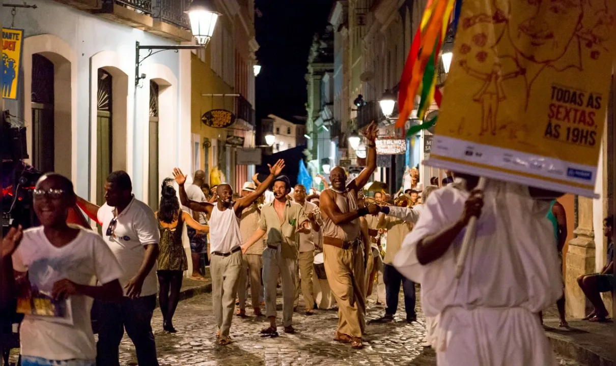 “A cidade da bahia é nossa!”: musical itinerante volta ao Pelourinho