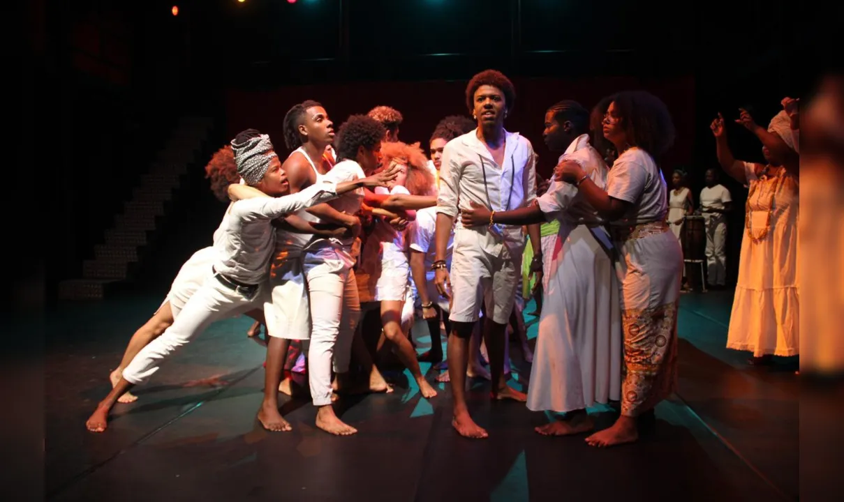 Oficina de Performance Negra, oferecida gratuitamente pelo Bando de Teatro Olodum terminam nesta sexta-feira (14)