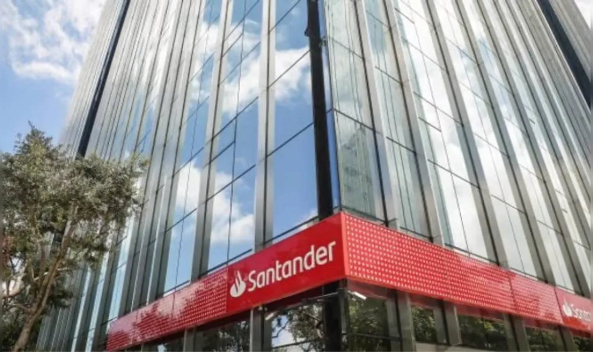Santander abre processo seletivo para contratação de estagiários