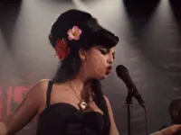 'Back To Black': trailer mostra sucesso e queda de Amy Winehouse