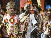 Cortejo Afro: veja como foi o desfile do bloco afro no circuito Dodô