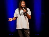 Jhordan Matheus estreia novo show de stand-up comedy em Salvador