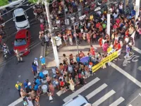 Professores municipais mantém paralisação de 72 horas em Salvador
