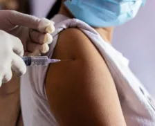 'Dia D': quase 6 mil pessoas são vacinadas contra gripe neste sábado