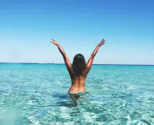 Saiba quais são as 8 praias de nudismo do Brasil; uma fica na Bahia