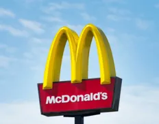 McDonald’s abre 86 vagas de emprego em cidades baianas; veja lista