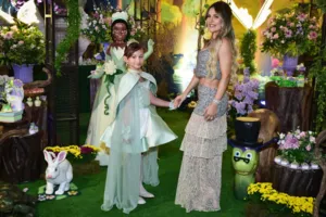 Deolane Bezerra usa joias de R$ 1,5 milhão no aniversário da filha