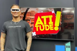 'Esquema Videogame' é 'talismã' da PlayWay, diz vocalista