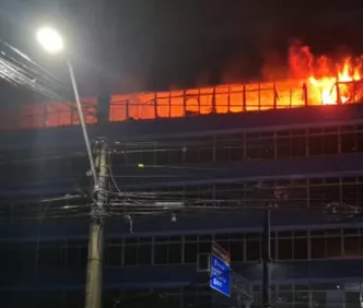Incêndio atinge prédio da UNEB em Águas de Menino, região de Salvador