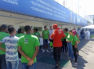 ‘Feira da Empregabilidade' faz mutirão com 200 vagas em Salvador