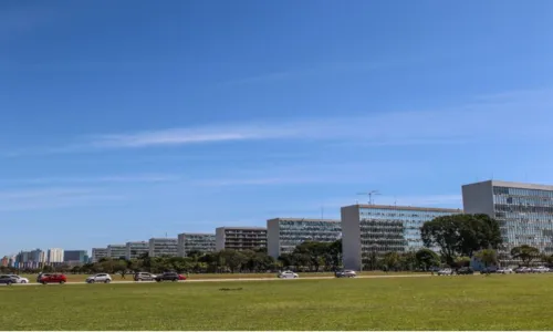 

					6.640 vagas: Edital do Concurso Unificado sai nesta quarta-feira

				