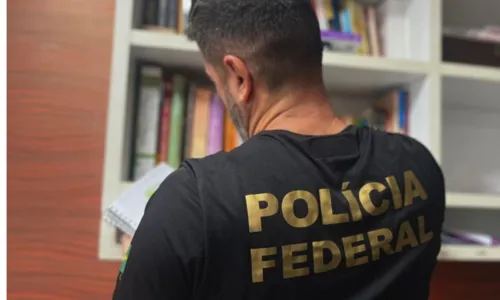 
				
					8 de janeiro: homem é preso em Salvador um ano após ataques a Brasília
				
				