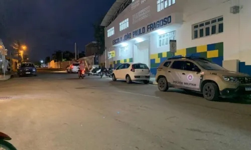  				 					Adolescente é apreendida em escola na BA com faca escondida na mochila 				 				