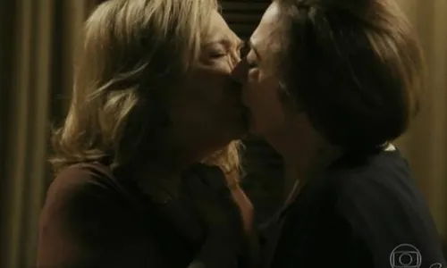 
				
					Além de 'Kelmiro': relembre beijos gays que fizeram história na TV
				
				