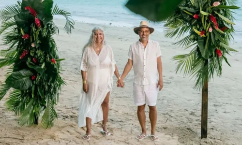 
				
					Astrid Fontenelle e Fausto Franco renovam votos de casamento na Bahia
				
				
