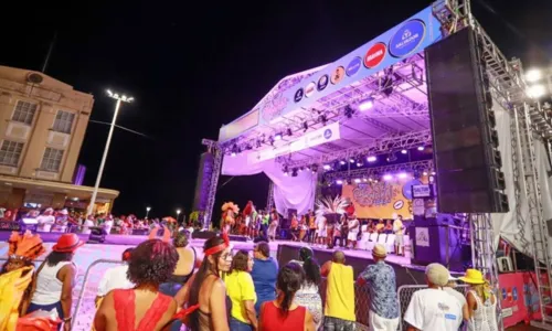 
				
					Àttooxxá, Baco e mais: veja programação do Carnaval no Centro
				
				