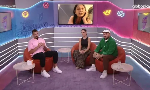 
				
					'BBB 24': irmã de Nizam critica Thais Fersoza ao vivo em programa
				
				