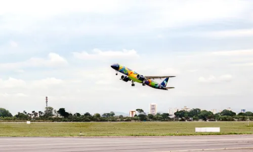 
				
					Bahia terá 63 voos extras da Azul para Carnaval 2024
				
				