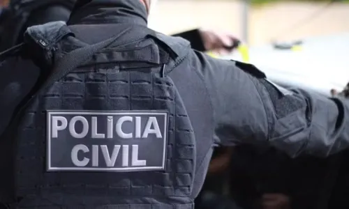 
				
					Baralho do Crime: suspeito de homicídio e tráfico é preso em Salvador
				
				